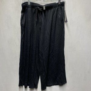 Gaiam Black 20'' Kenzie Culottes